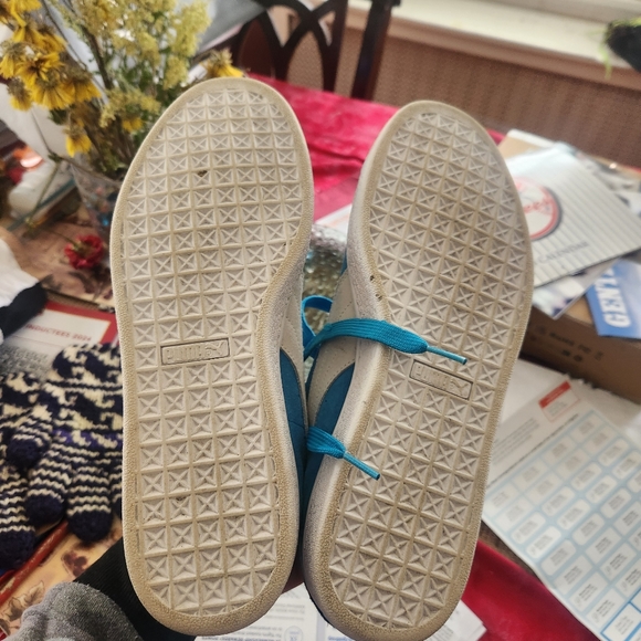 Blue Suede Pumas (rare color) - Picture 8 of 8